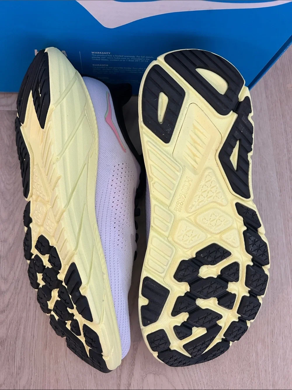 Hoka Arahi 7